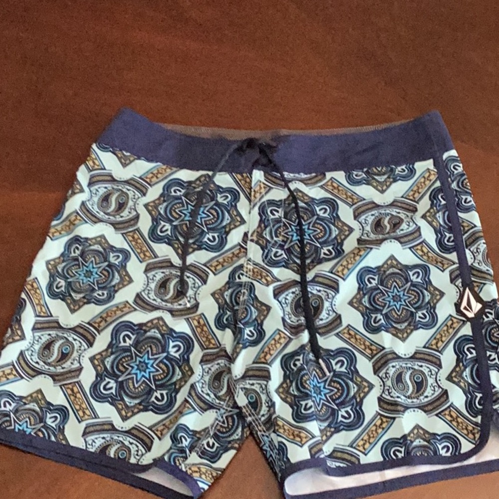 NEW Volcom Men's Mod Magic Scallop Boardshort Trunks Misty Blue - size 32 - Picture 4 of 7